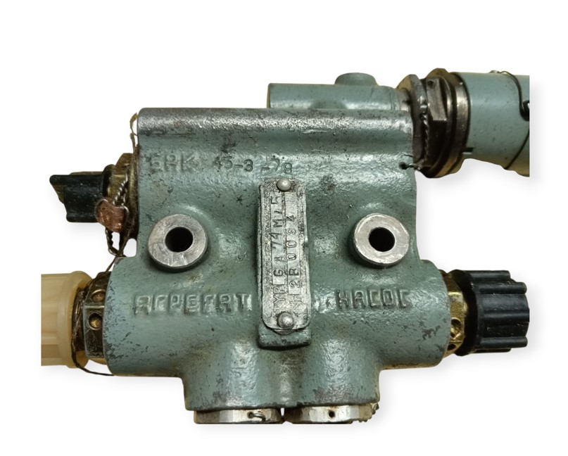 HYDRAULICZNY ROZDZIELACZ KIERUNKOWY
